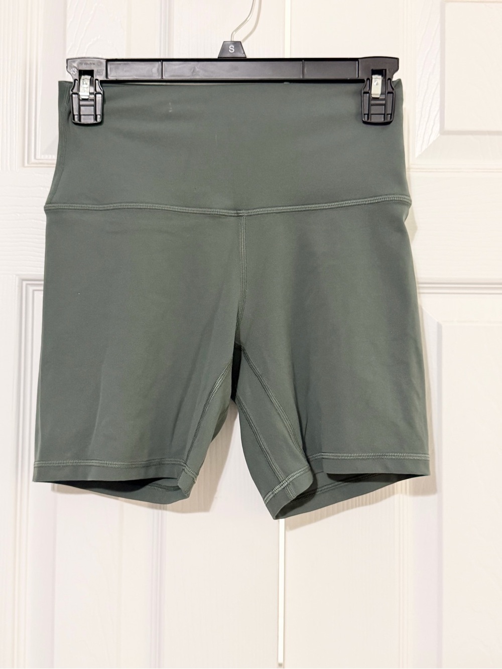 lululemon athletica High-Rise Bike Shorts — Olive